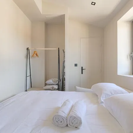 Apartment Havre De Paix A Proximite De Lyon Ecully